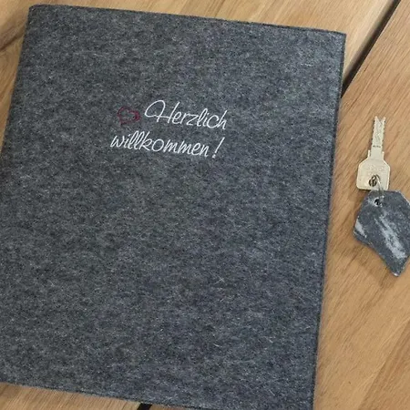 Landresidenz S'daham Lägenhet